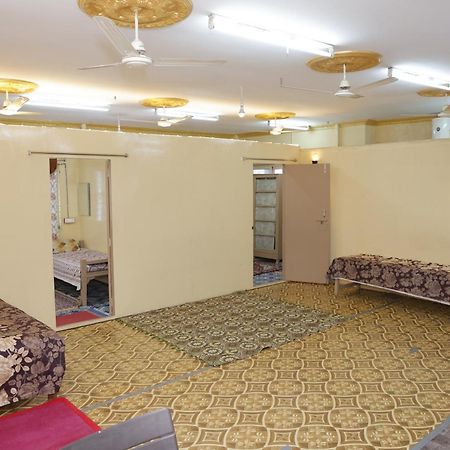 Ferienwohnung 3 Bhk Non-Ac For 4 To 10 Guests For Families Hyderabad Exterior foto
