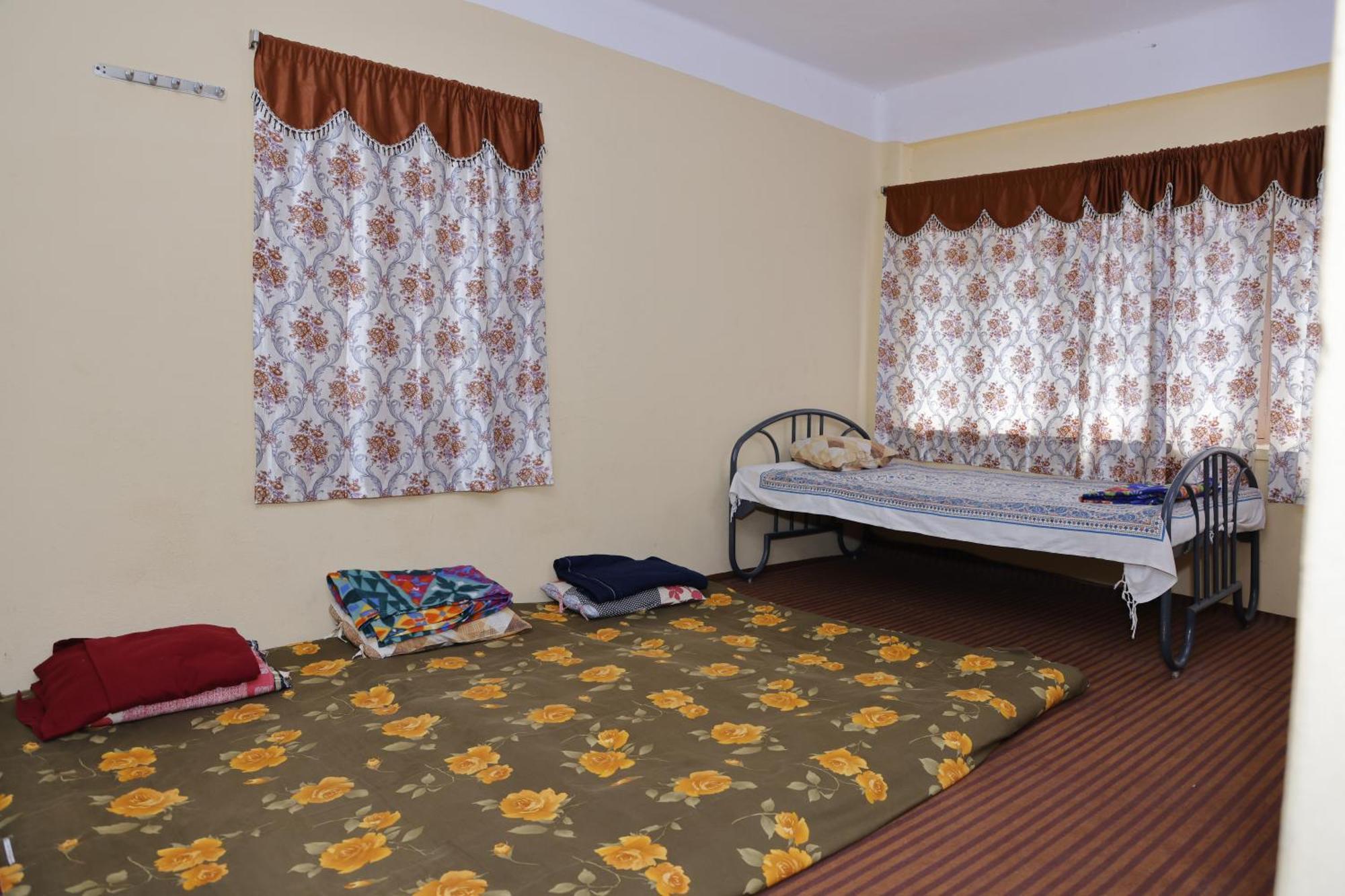 Ferienwohnung 3 Bhk Non-Ac For 4 To 10 Guests For Families Hyderabad Exterior foto